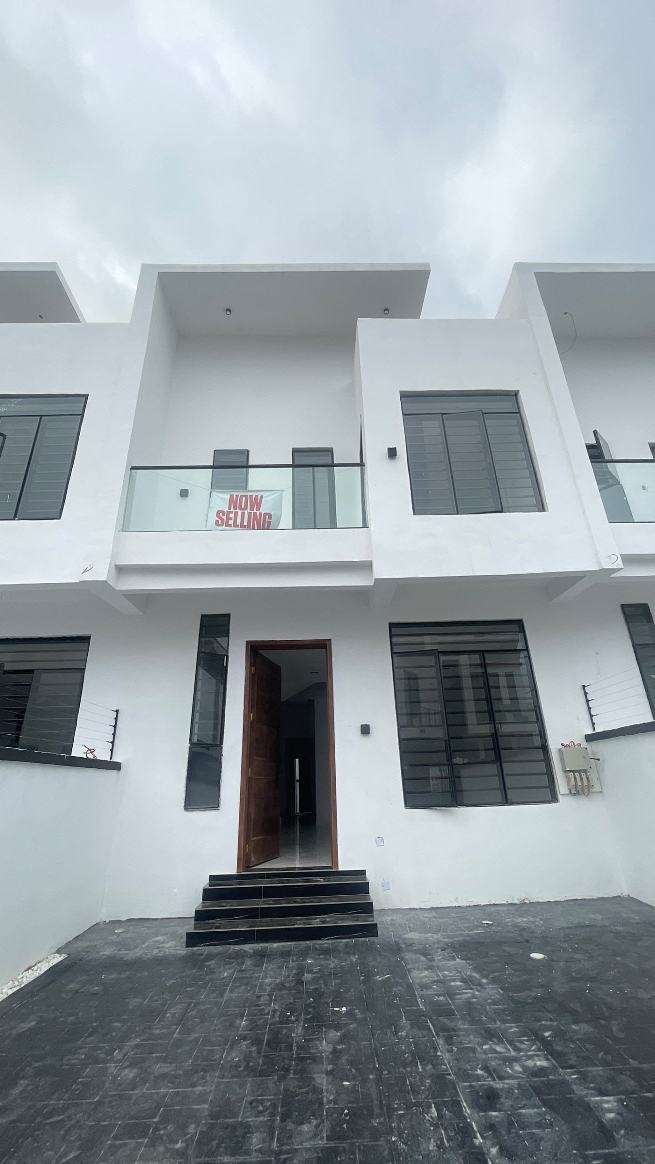 4 bedroom terrace duplex for sale in ikota gra