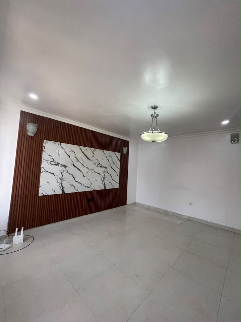 fully service mini flat lekki phase 1