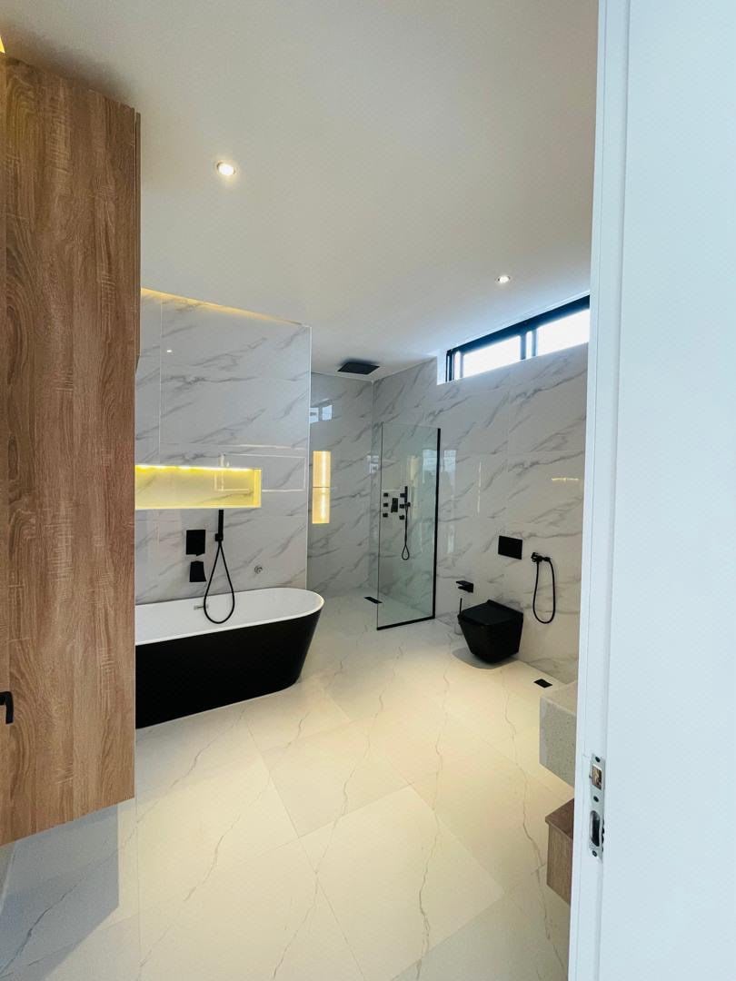 5 luxury bedroom photo 19