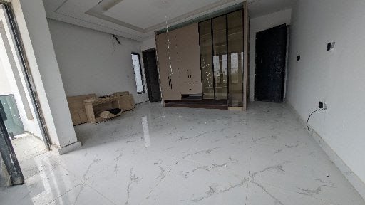 Luxury five bedroom duplex photo 6