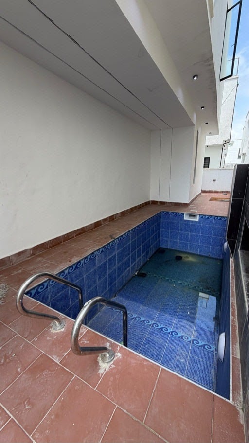 5 bedroom detached duplex with bq photo 3