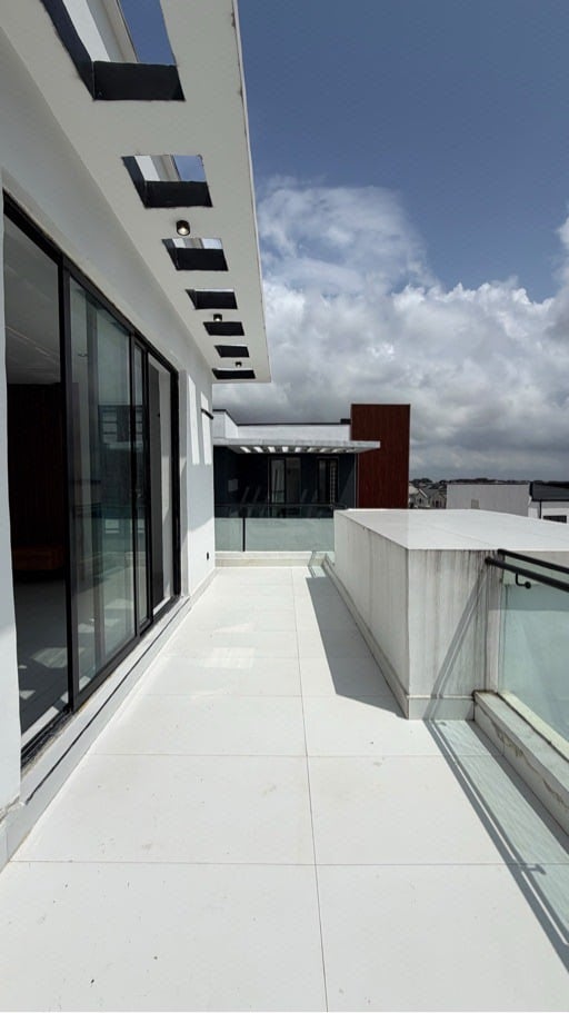 5 bedroom detached duplex with bq photo 4