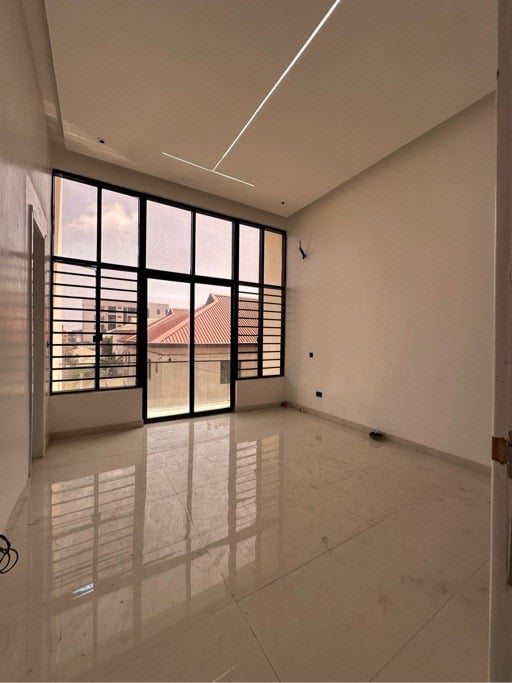 3 bedroom apartment Lekki lagos photo 7