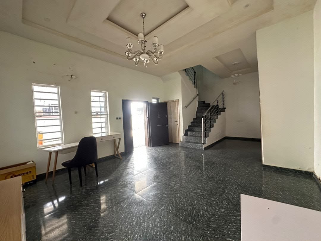 4 Bedroom Terraced House for rent in Orchids Road, Lekki photo 4