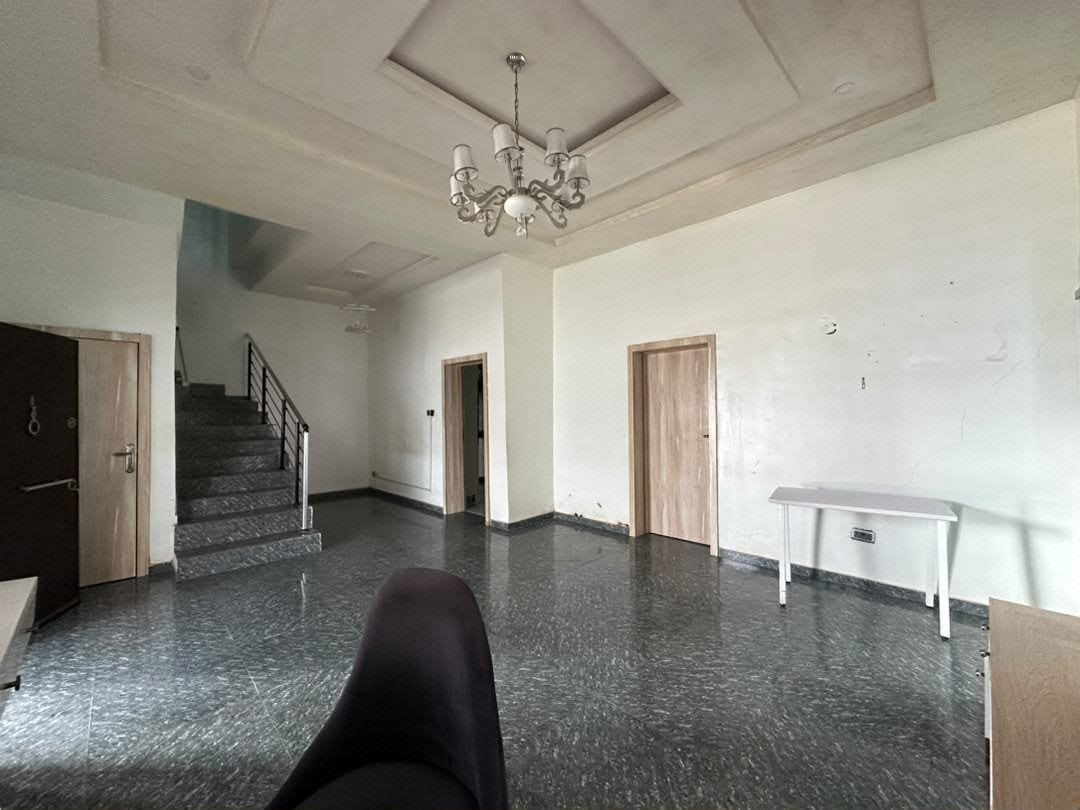 4 Bedroom Terraced House for rent in Orchids Road, Lekki photo 5