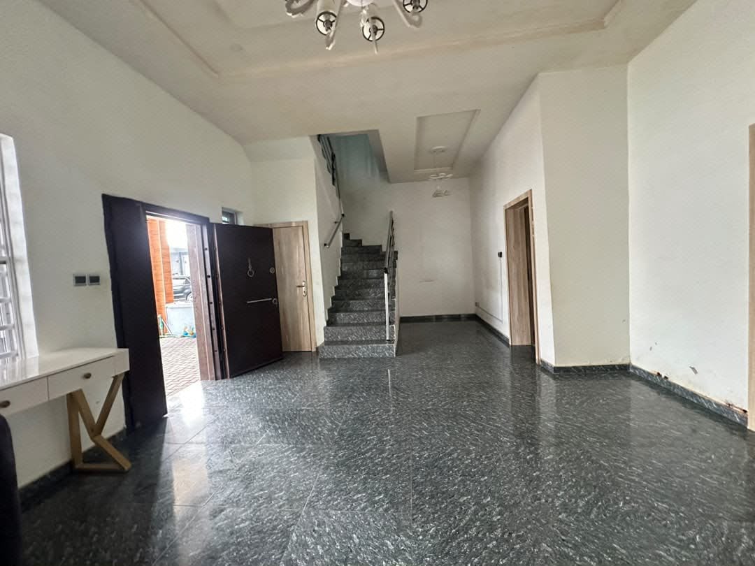 4 Bedroom Terraced House for rent in Orchids Road, Lekki photo 8