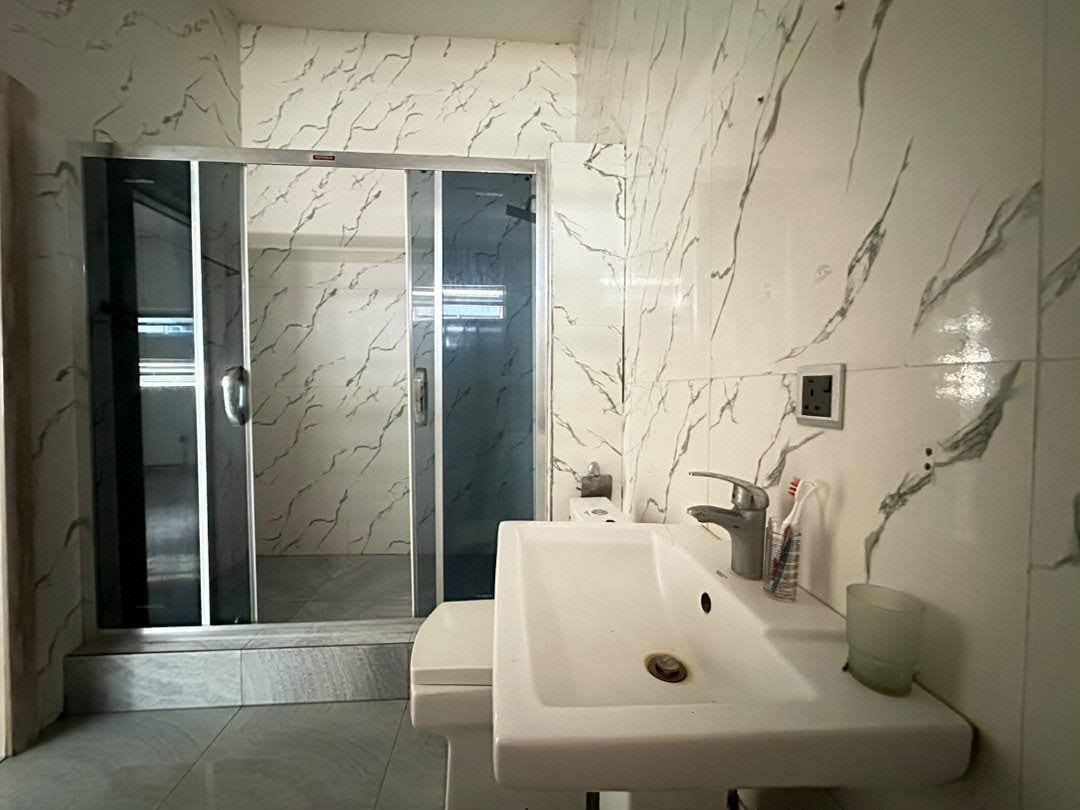 4 Bedroom Terraced House for rent in Orchids Road, Lekki photo 18