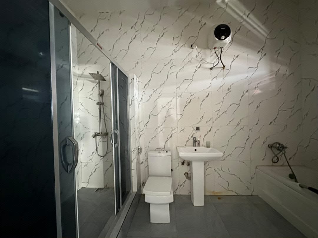 4 Bedroom Terraced House for rent in Orchids Road, Lekki photo 21
