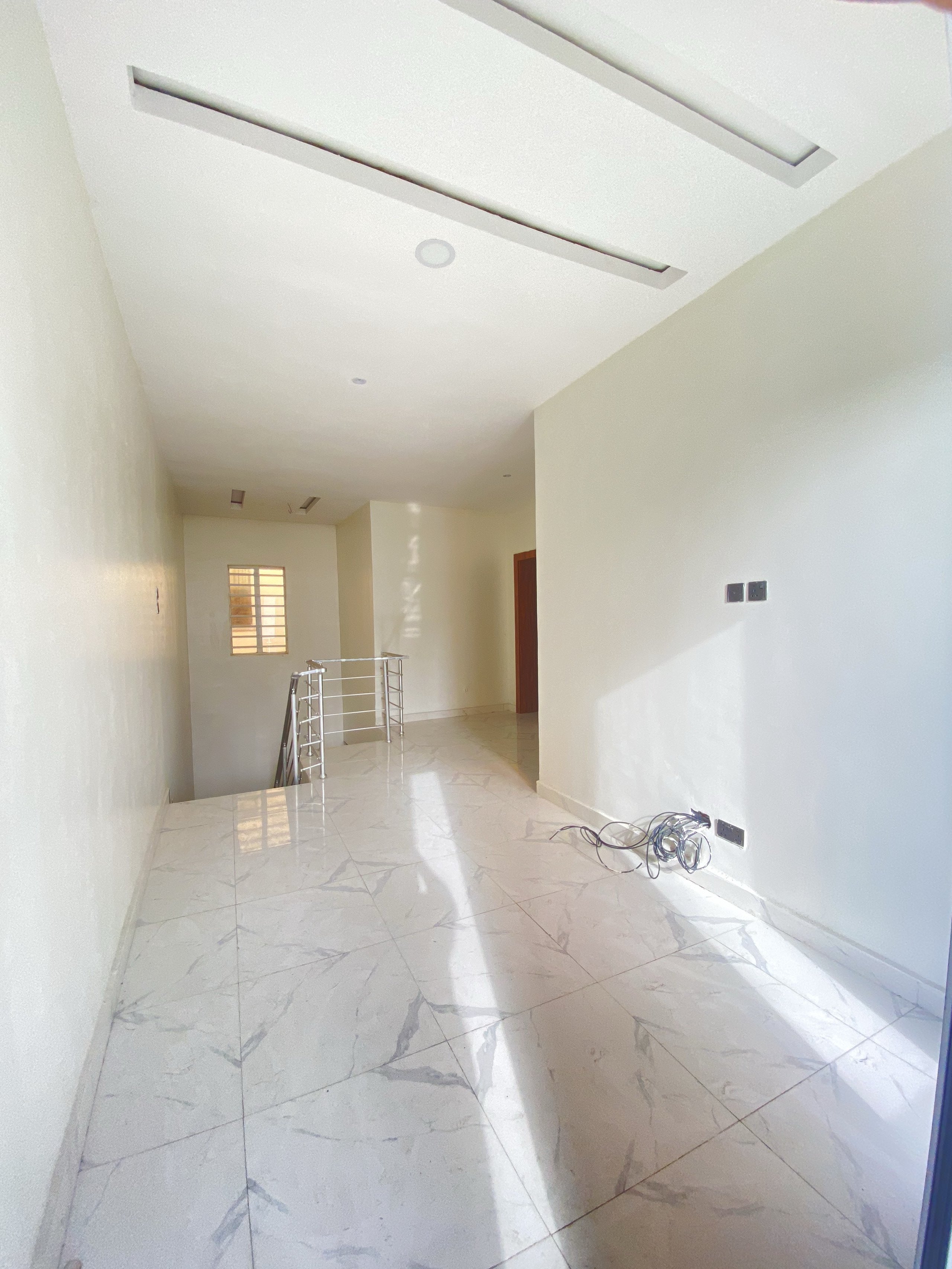 3-bedroom terraced house for rent in Lekki photo 10