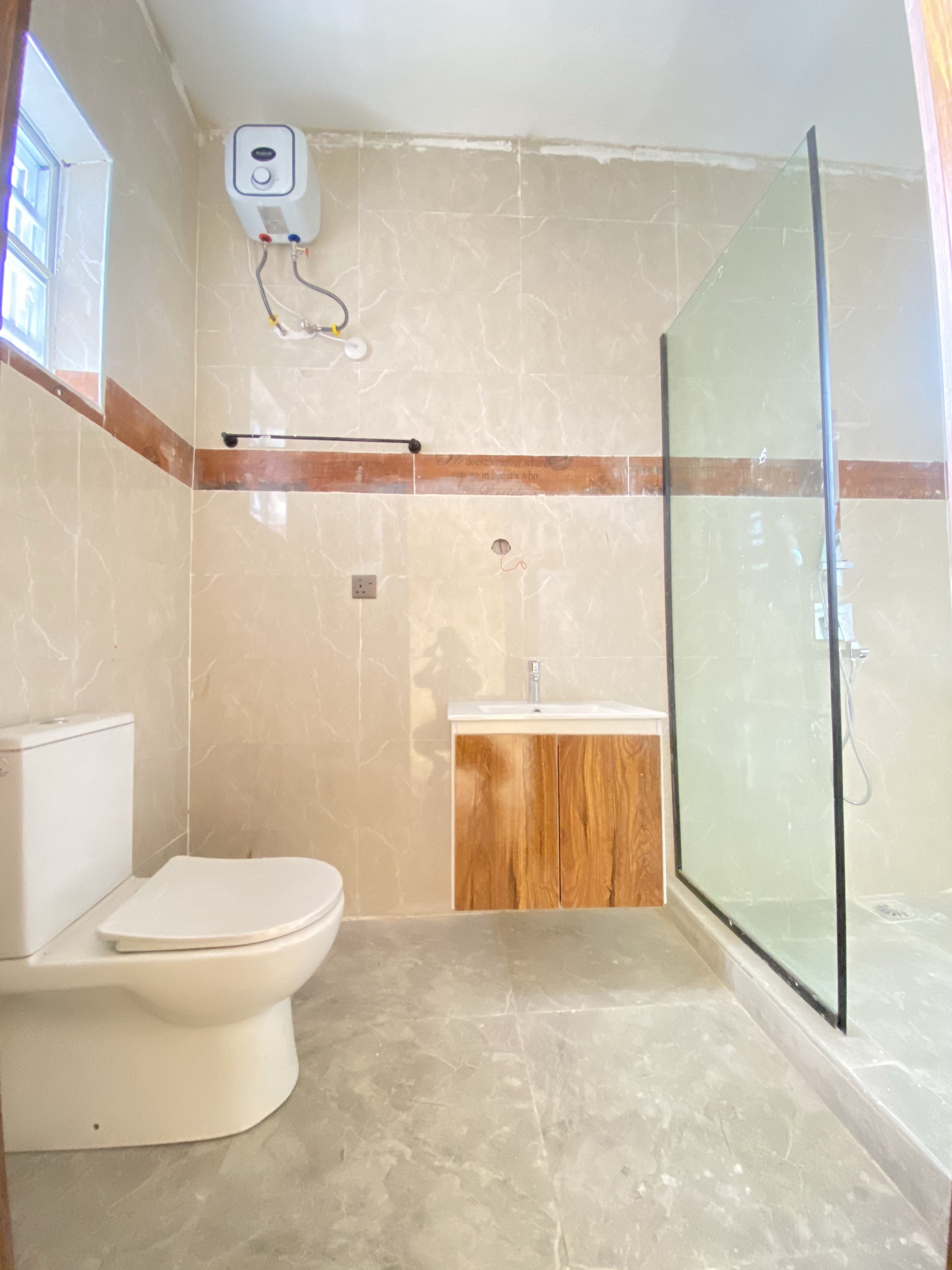 3-bedroom terraced house for rent in Lekki photo 13