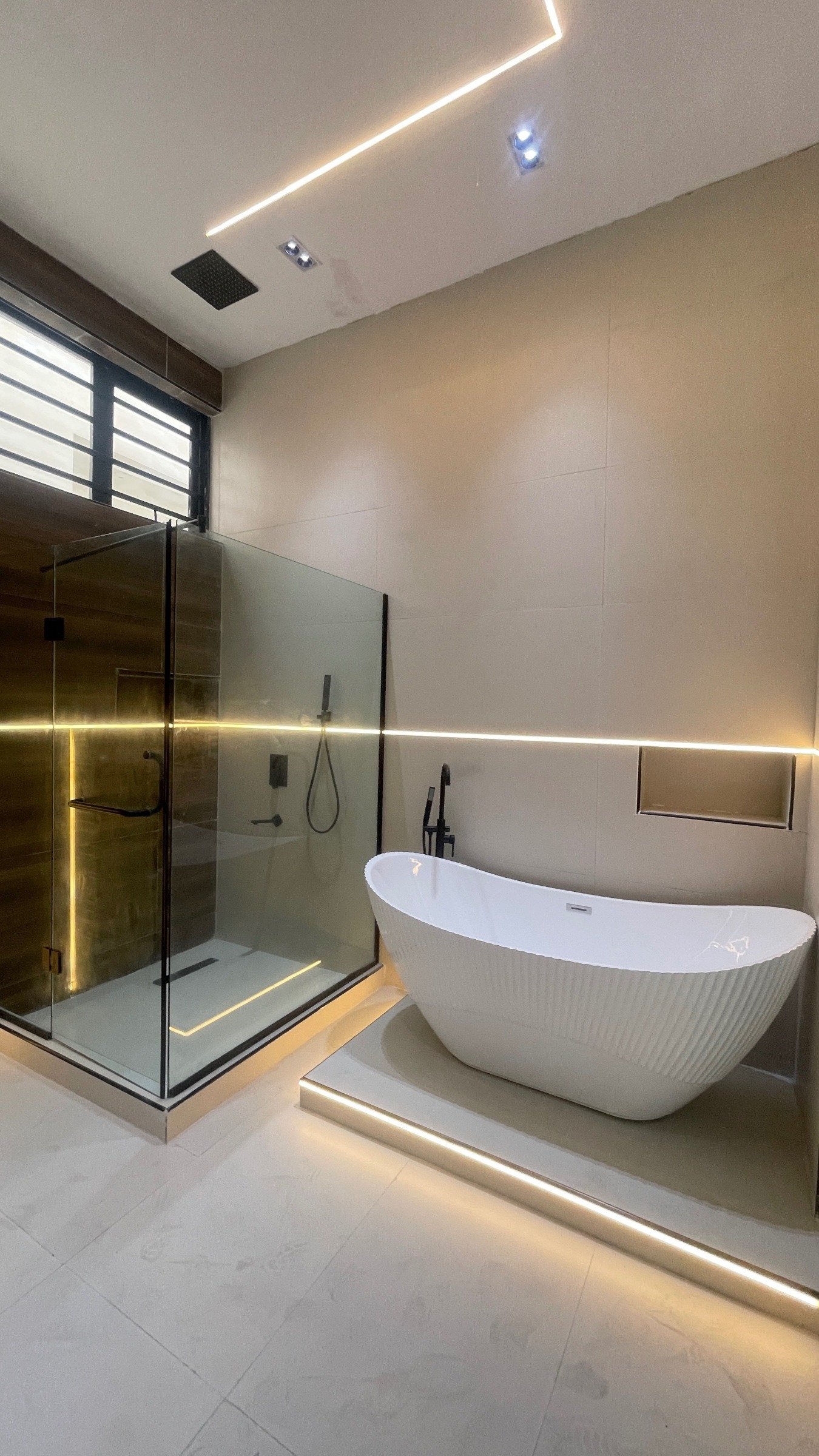 5-bedroom fully detached house for sale in Lagos photo 16