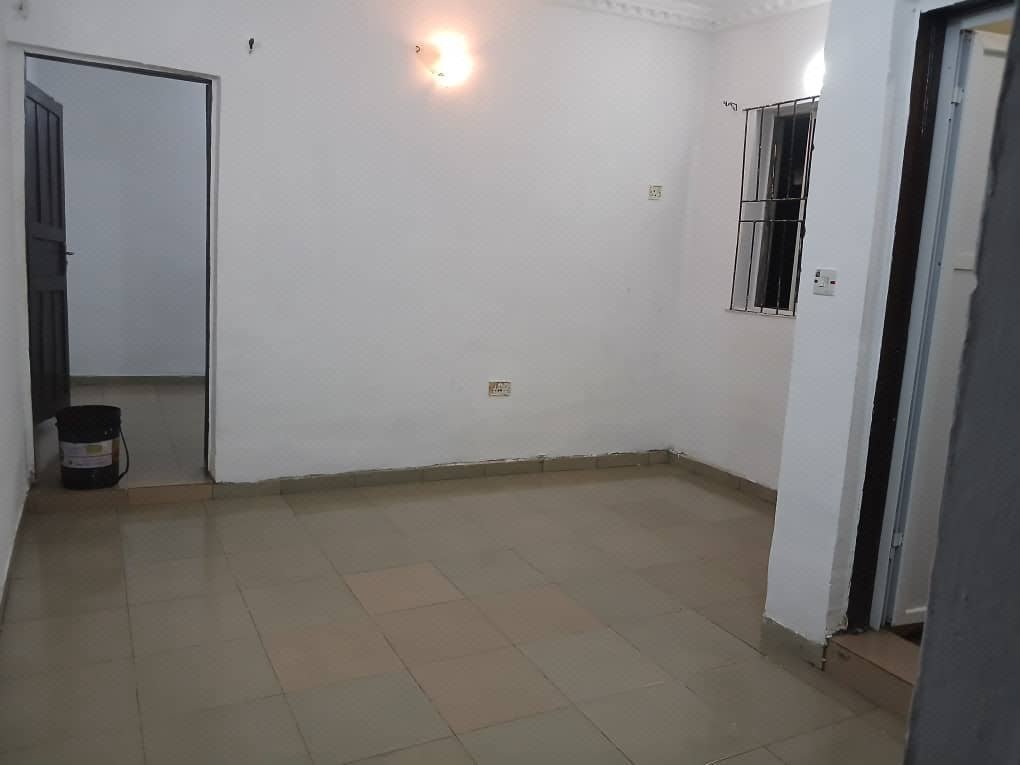 Specious mini flat at Atlantic garden estate pepperoni general paint Ajah lekki Lagos photo 2