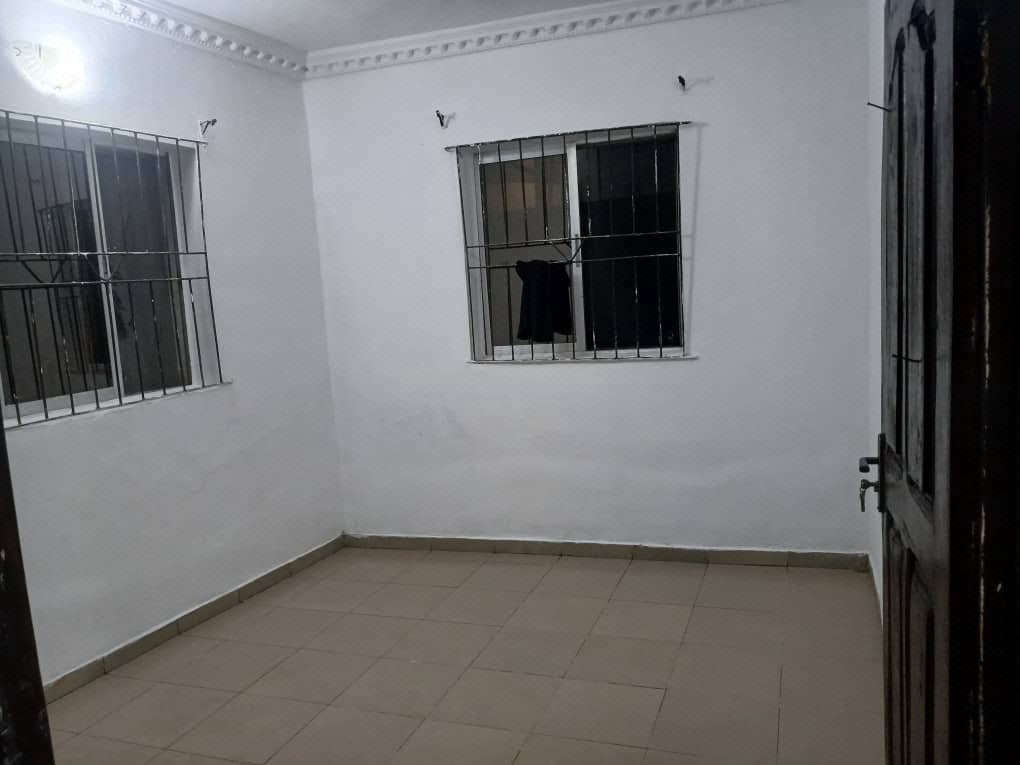 Specious mini flat at Atlantic garden estate pepperoni general paint Ajah lekki Lagos photo 5
