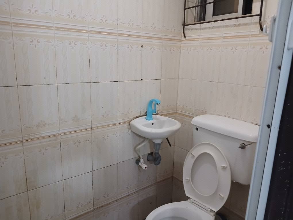 Specious mini flat at Atlantic garden estate pepperoni general paint Ajah lekki Lagos photo 6