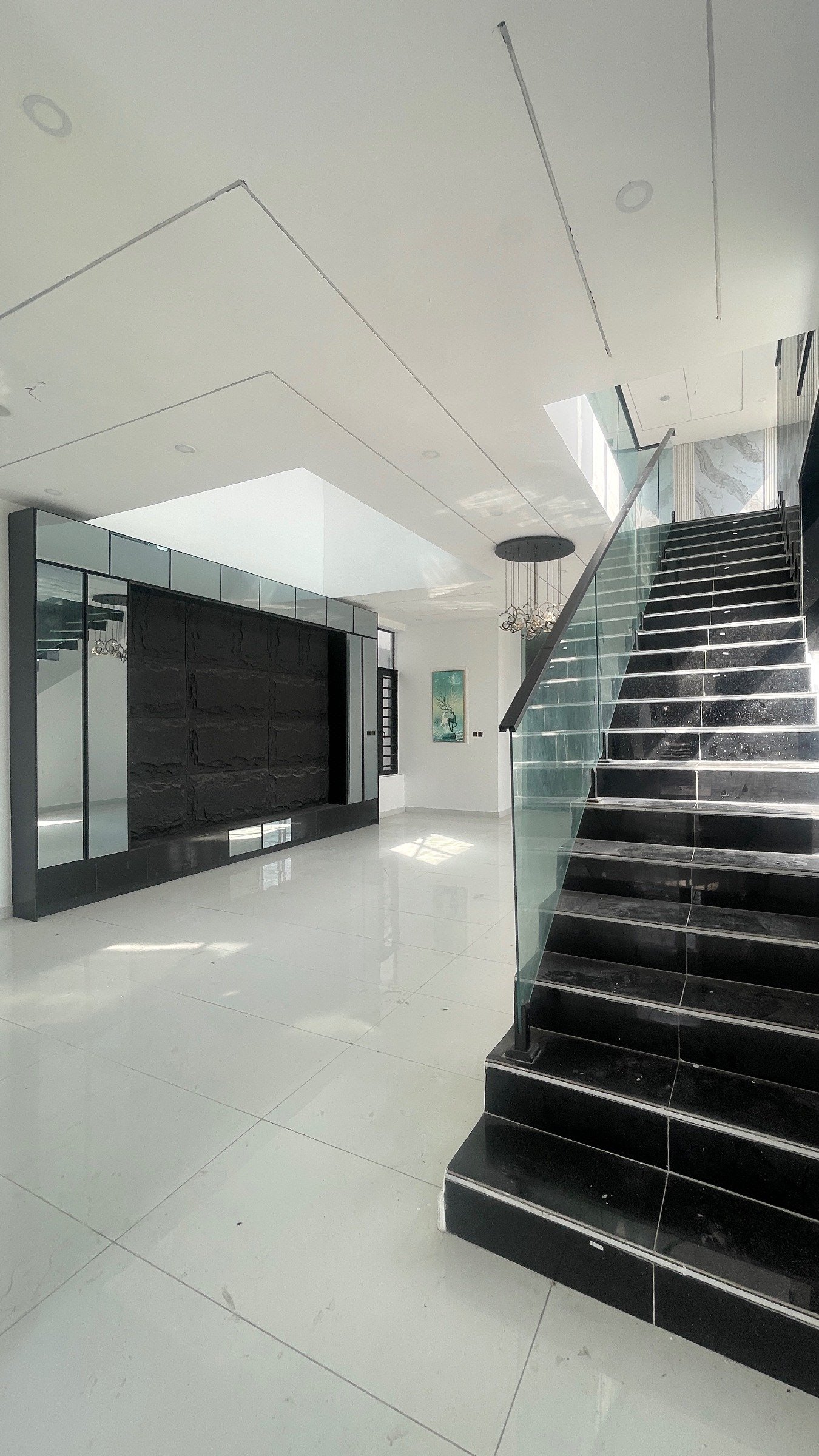 A BRAND NEW, MASSIVE 5 BEDROOM  FULLY DETACHED DUPLEX  + BQ + SWIMMING POOL A SECURED AND FLOOD FREE ESTATE IN THE CHEVRON / ELEGANZA VICINITY - LEKKI photo 4