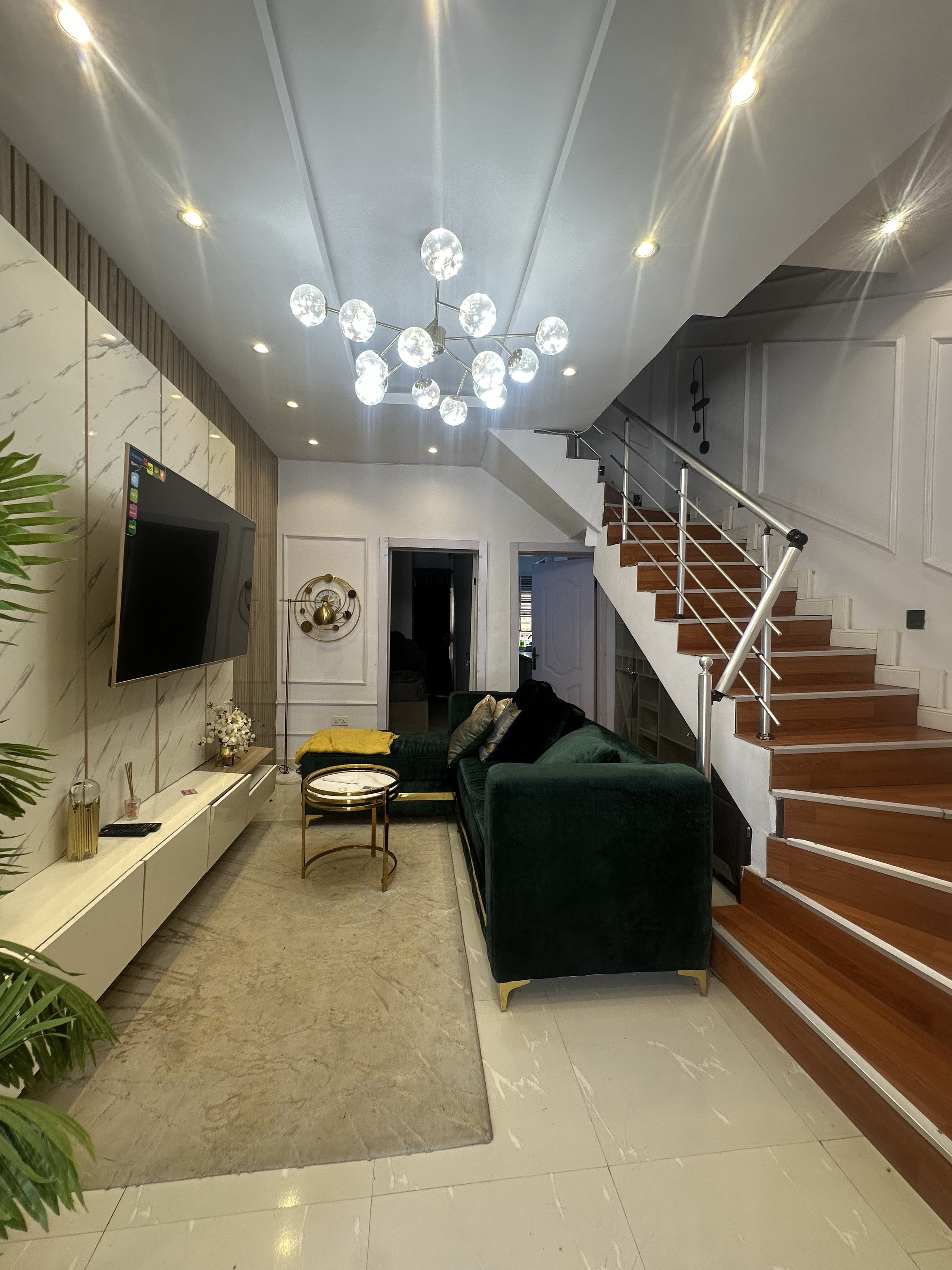 3-bedroom duplex for sale in Ikota G.R.A. photo 4