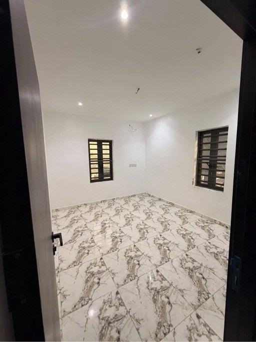 Exquisite 2 Bedroom Loft in a Secure Court photo 9