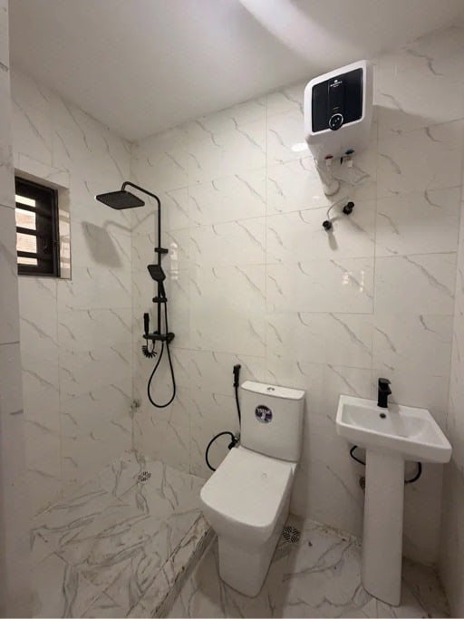 Exquisite 2 Bedroom Loft in a Secure Court photo 10