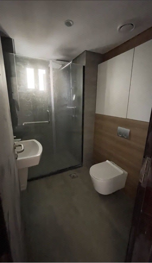 Massive 4 Bedroom Loft in a Good Location photo 9