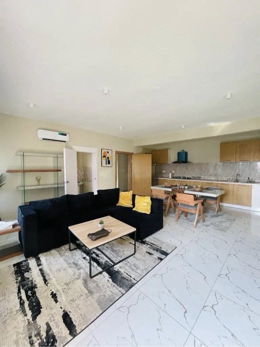 Eclectic 2 Bedroom Apartment In An Exclusive Estate photo 3