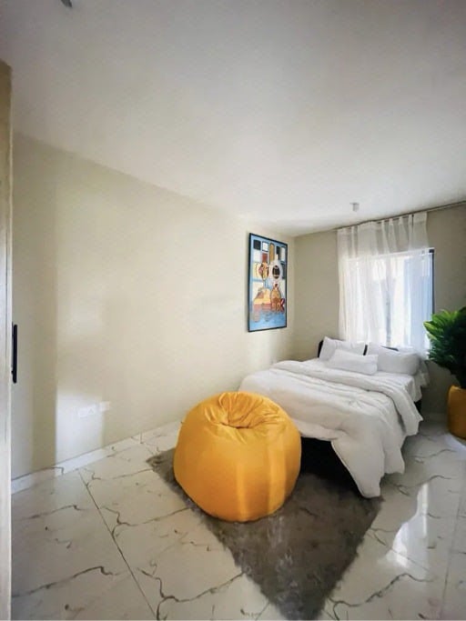 Eclectic 2 Bedroom Apartment In An Exclusive Estate photo 4