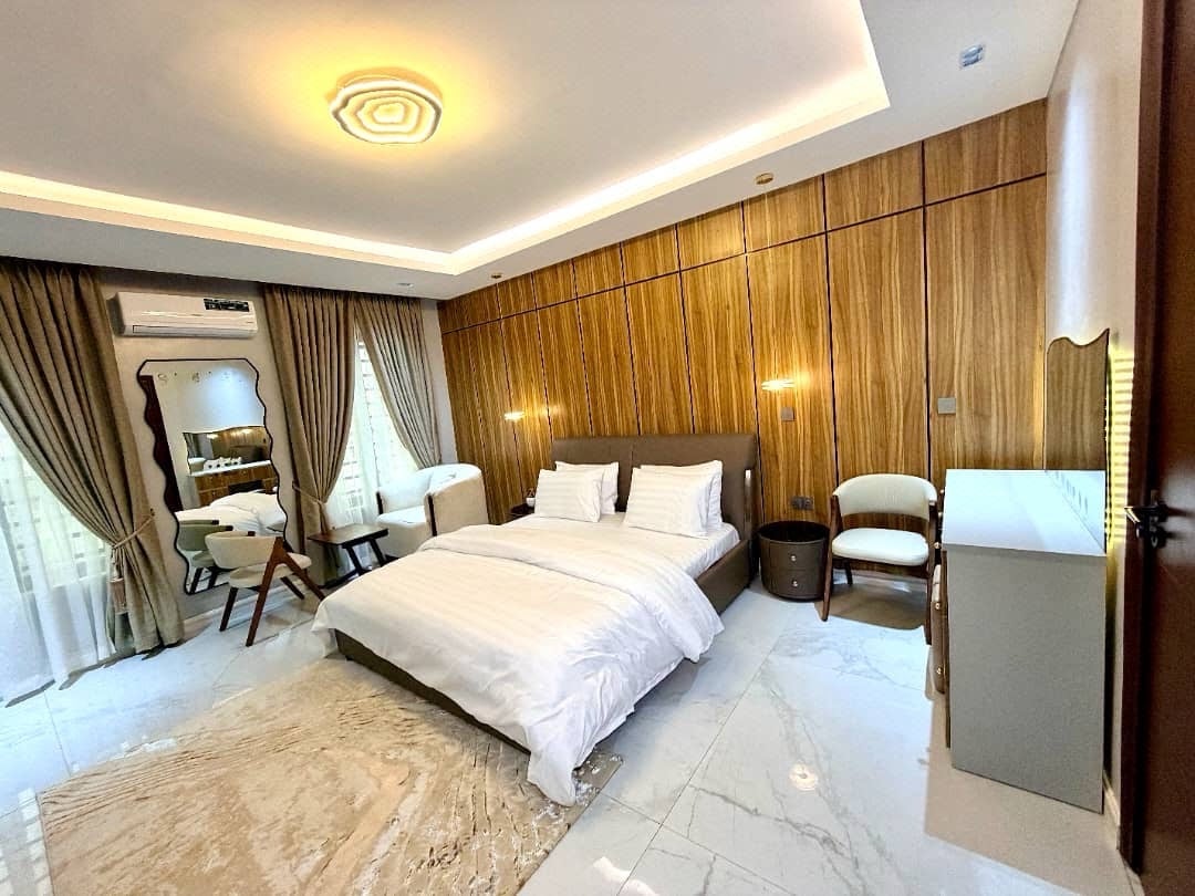 3-bedroom apartment in Ikeja photo 5