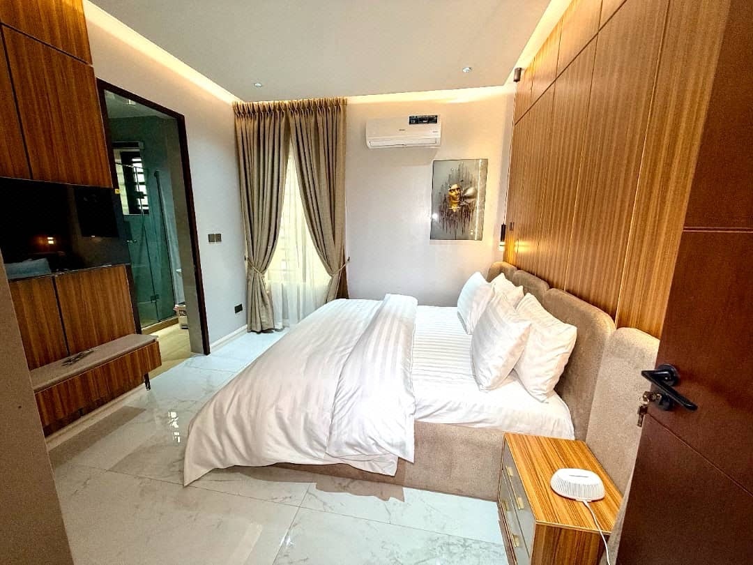 3-bedroom apartment in Ikeja photo 10