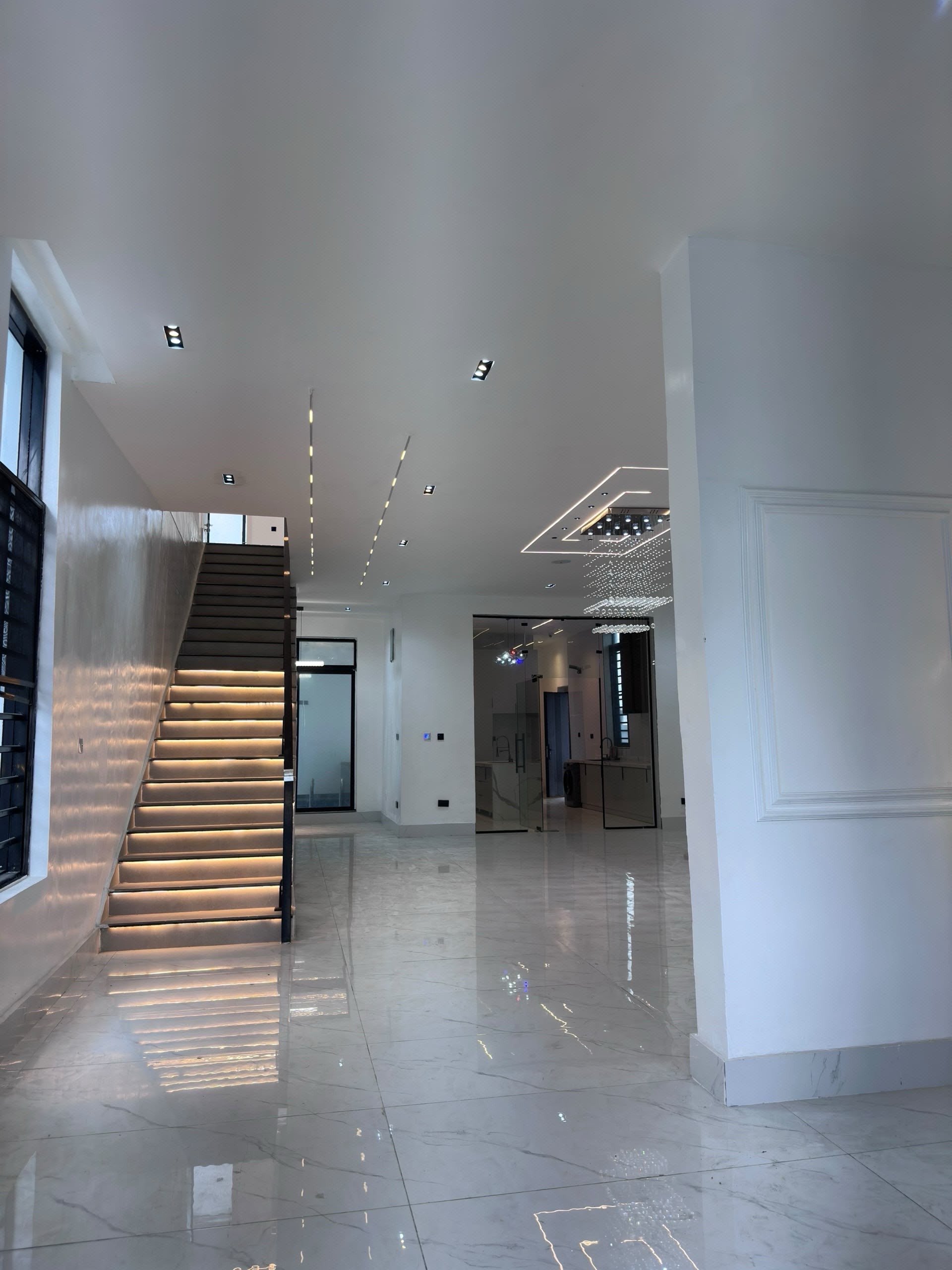 6-bedroom duplex for sale in Lekki photo 5