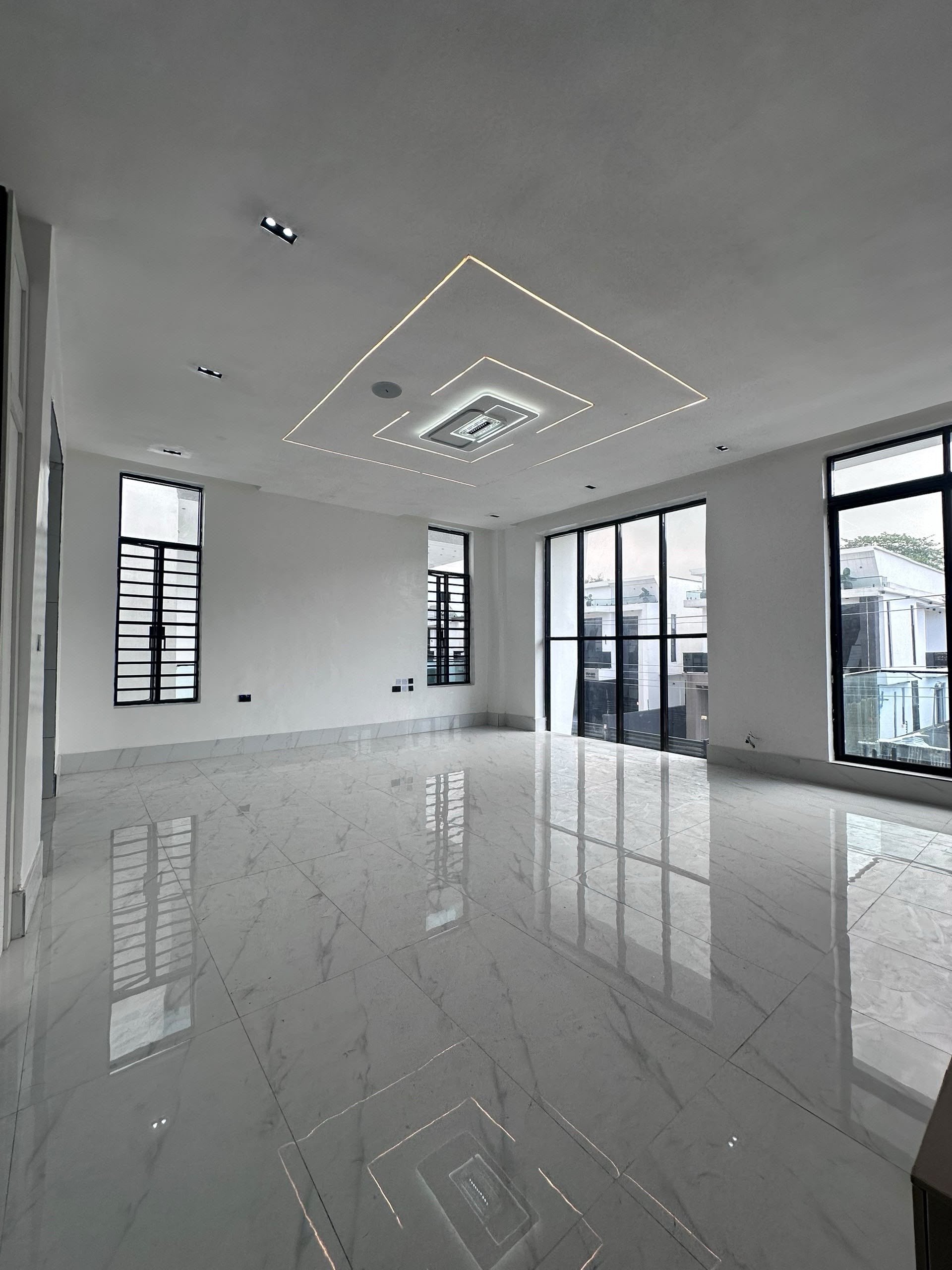 6-bedroom duplex for sale in Lekki photo 10