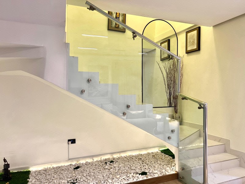 Smart luxury 2 bedroom maisonette lekki photo 8