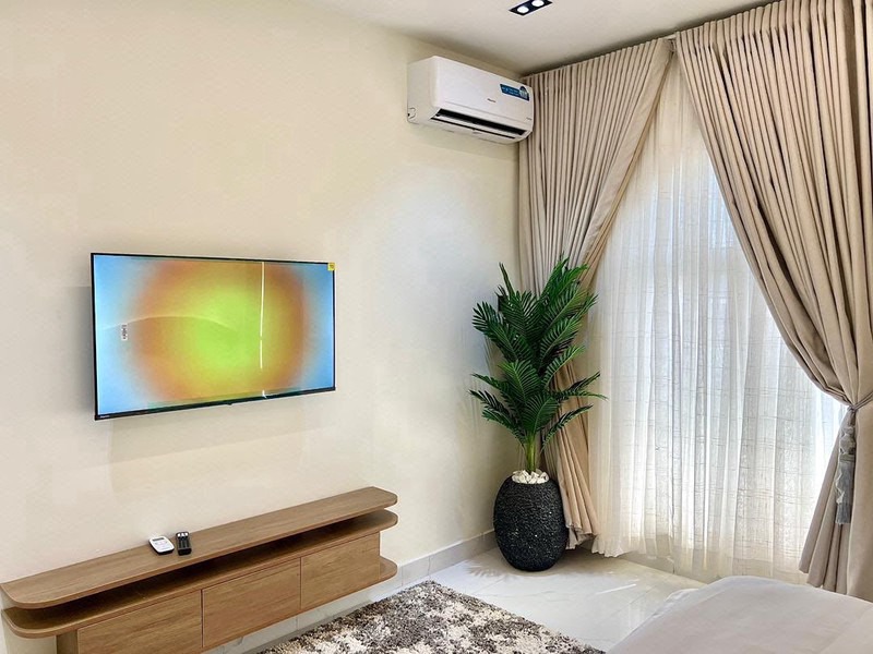 Smart luxury 2 bedroom maisonette lekki photo 9