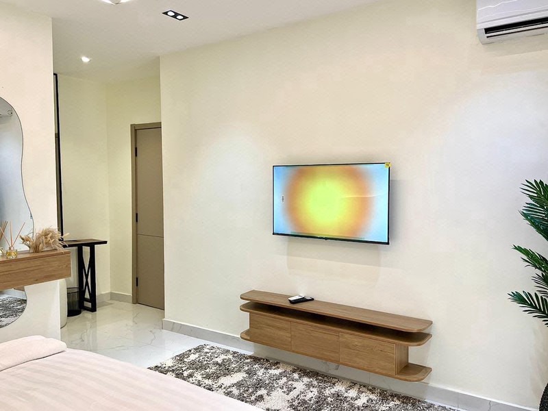 Smart luxury 2 bedroom maisonette lekki photo 14