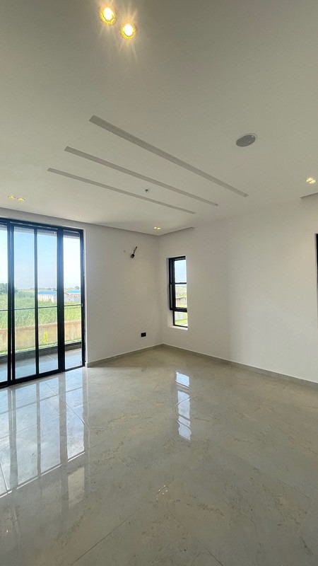 A STYLISH / PERFECTLY BUILT, 5BDR DETACHED 2 STORY DUPLEX + MASTERS LOUNGE + BOYS QUARTERS photo 9