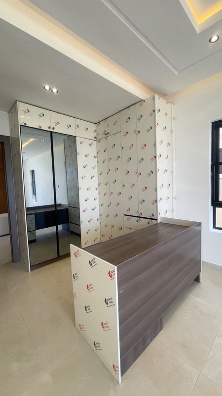 A STYLISH / PERFECTLY BUILT, 5BDR DETACHED 2 STORY DUPLEX + MASTERS LOUNGE + BOYS QUARTERS photo 15