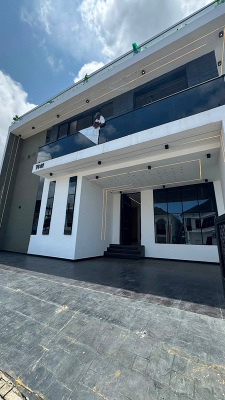 Brand New 5-Bedroom Fully Detached Duplex + BQ | Lekki Palm City | ₦260M photo 3