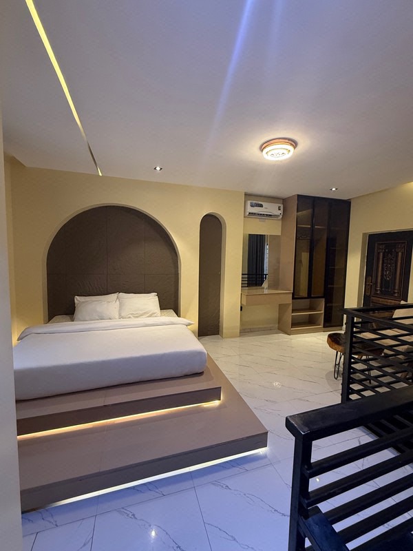 Cosy 1bed Loft Apartment in Enugu photo 3