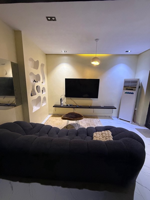 Cosy 1bed Loft Apartment in Enugu photo 4