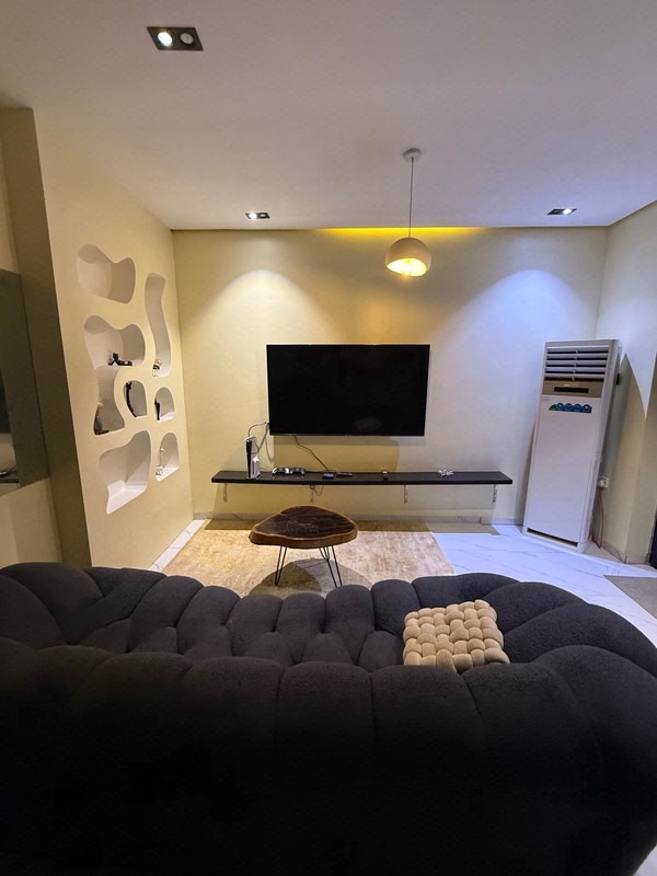Cosy 1bed Loft Apartment in Enugu photo 6