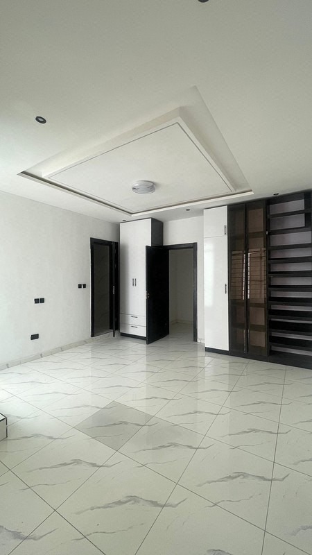 Nicely Built 4-Bedroom Semi Detached Duplex, Ikota. photo 5
