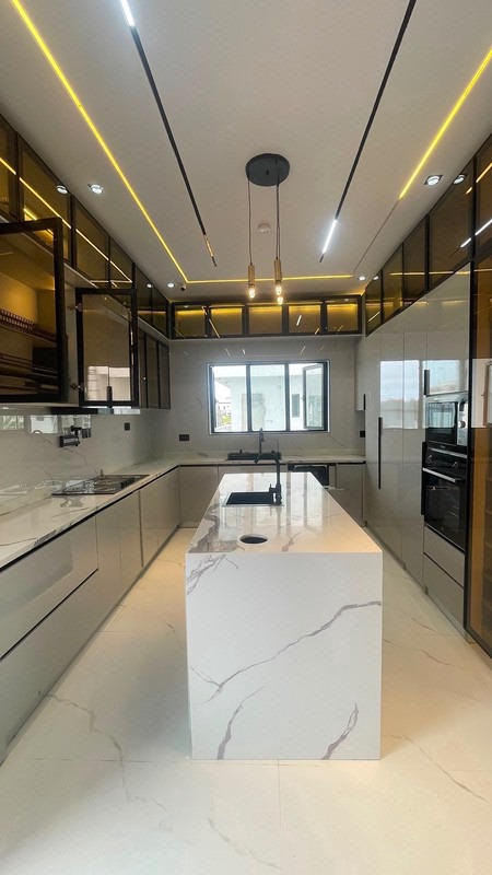 A Grand, Luxury Styled 5 - Bedroom Semi Detached Mansion + Cinema + Gym + Elevator + Office Space + BQ + Swimming Pool in Ikate photo 9
