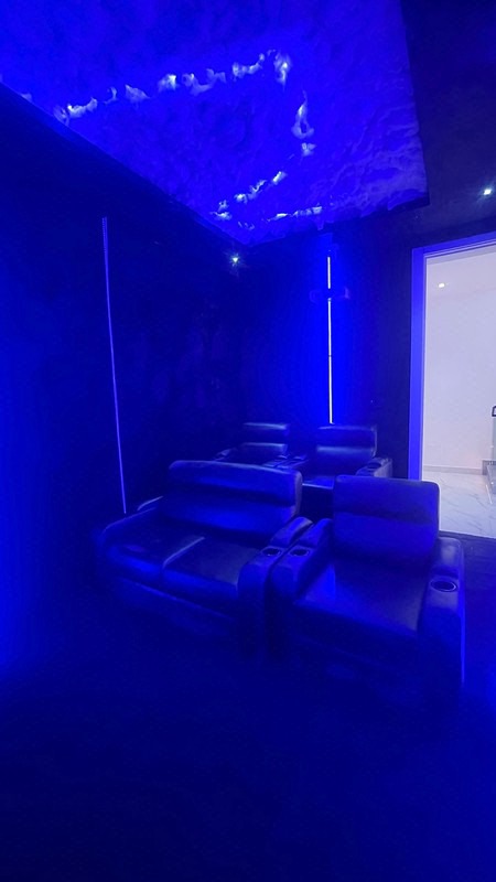 A Grand, Luxury Styled 5 - Bedroom Semi Detached Mansion + Cinema + Gym + Elevator + Office Space + BQ + Swimming Pool in Ikate photo 12