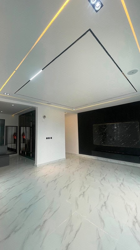 A Grand, Luxury Styled 5 - Bedroom Semi Detached Mansion + Cinema + Gym + Elevator + Office Space + BQ + Swimming Pool in Ikate photo 17