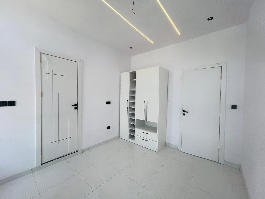 A Stunning Semi-Detached Luxurious 4 Bedroom Duplex + BQ in Ikota photo 3