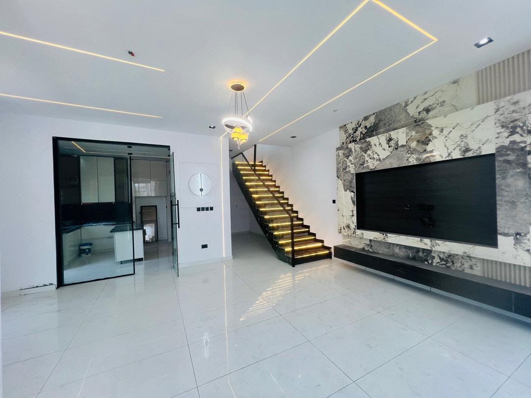 A Stunning Semi-Detached Luxurious 4 Bedroom Duplex + BQ in Ikota photo 13