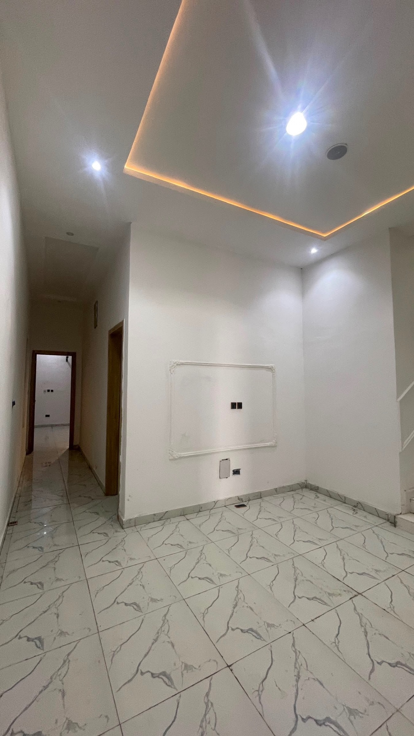 WELL BUILT MASSIVE 6BDR DETACHED DUPLEX + BQ photo 10