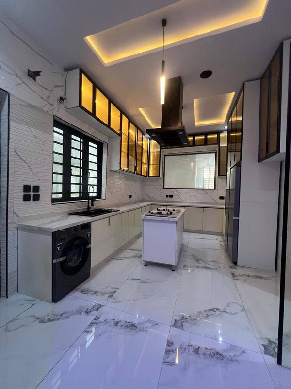 5 bedroom fully detached duplex in ikota lekki lagos photo 7