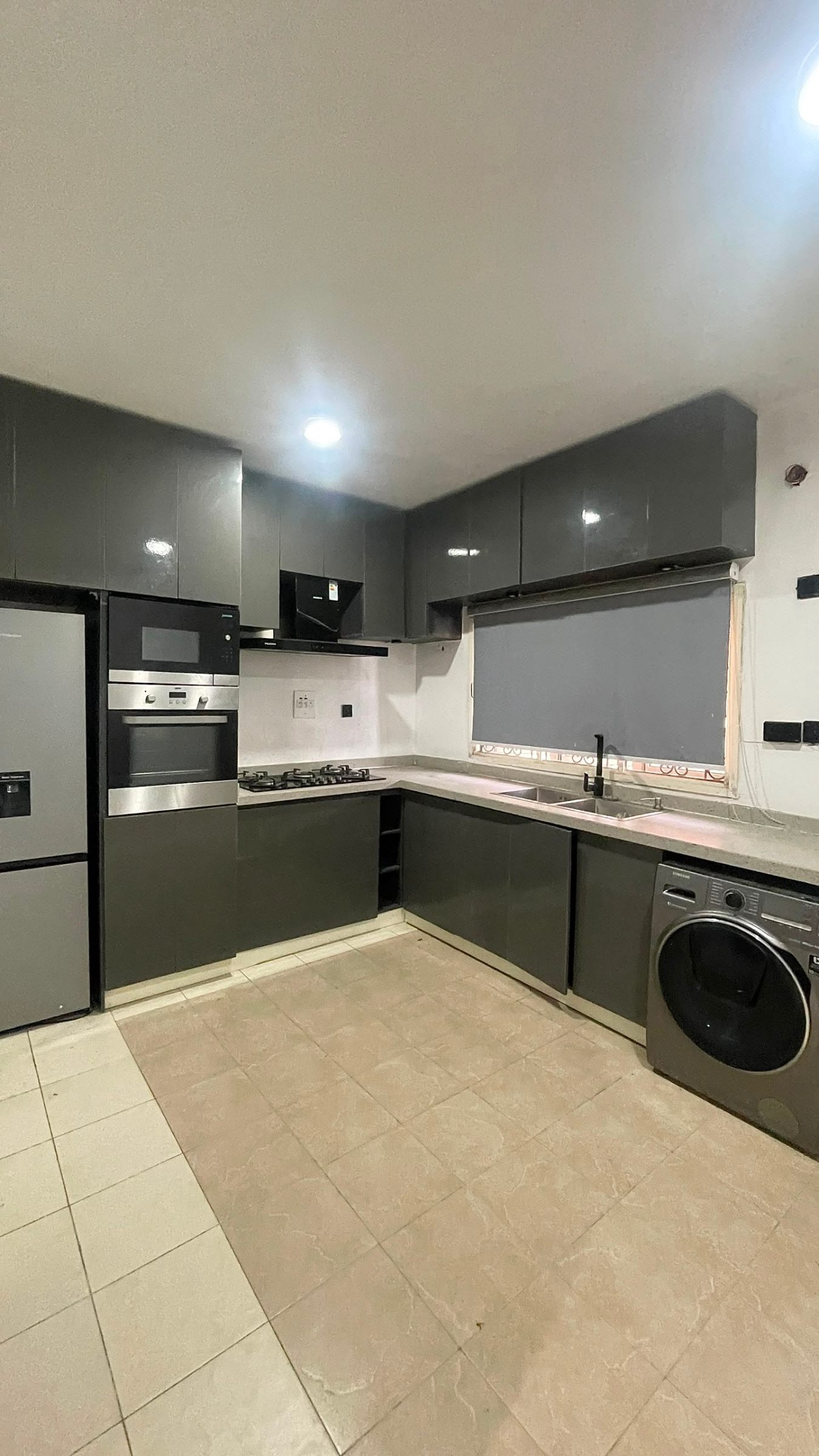 4 bedroom semi detached duplex photo 6