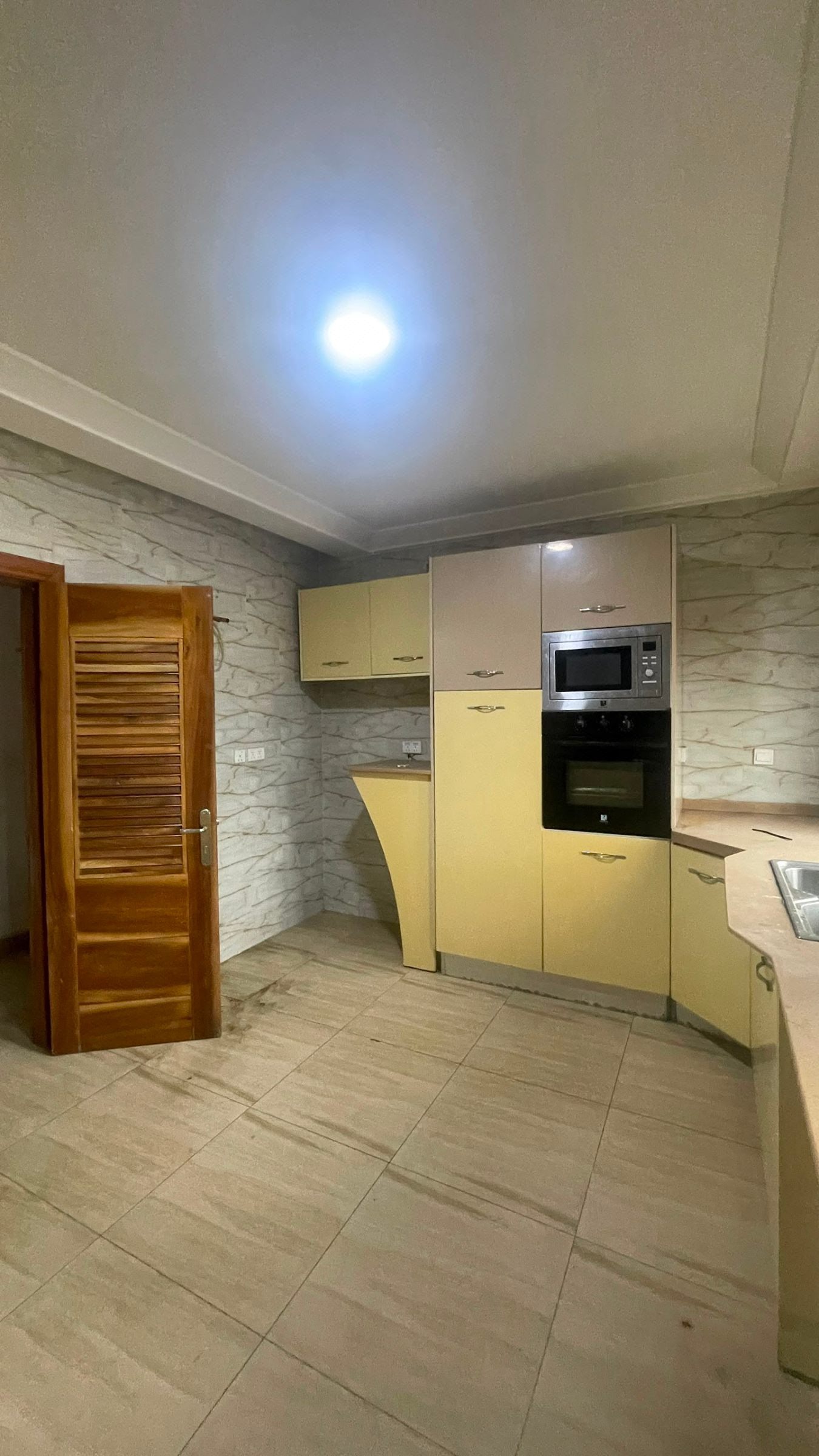 A STYLISH 4BDR TERRACE + BQ + ESTATE POOL + GYM + LOUNGE IN A CALM AND PLEASANT ESTATE,  lekki phase 1 photo 9