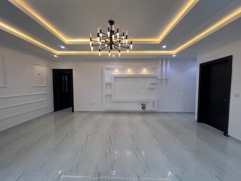 Newly Built and Tastefully Finished 8 Units of 3 Bedrooms flat photo 8