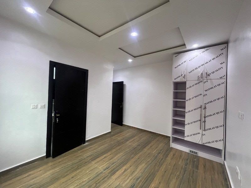 Newly Built and Tastefully Finished 8 Units of 3 Bedrooms flat photo 10